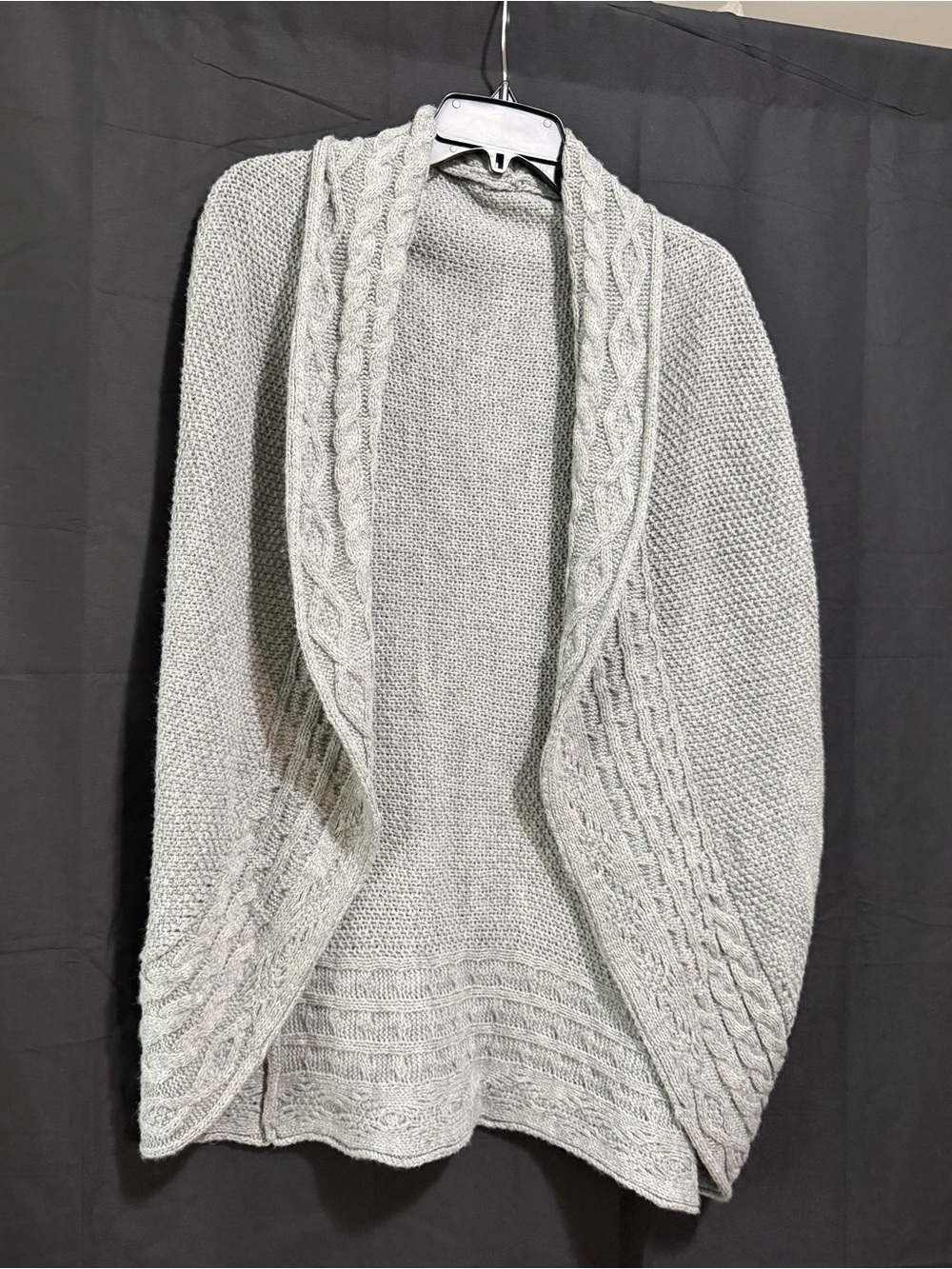 Cozy Cable Knit Open-Front Women's Sweater Cardigan - Light Gray - Picture 2 of 4
